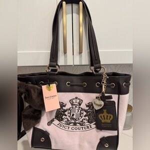 Juicy Couture Scottie Daydreamer Tote handbag